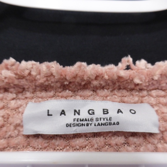 LANGBAO long sleeve chenille knit sweater GUC - Picture 3 of 4